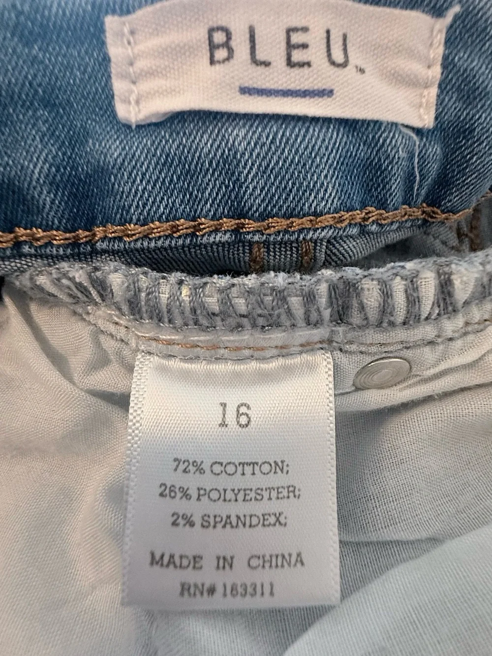 Blue denim cropped